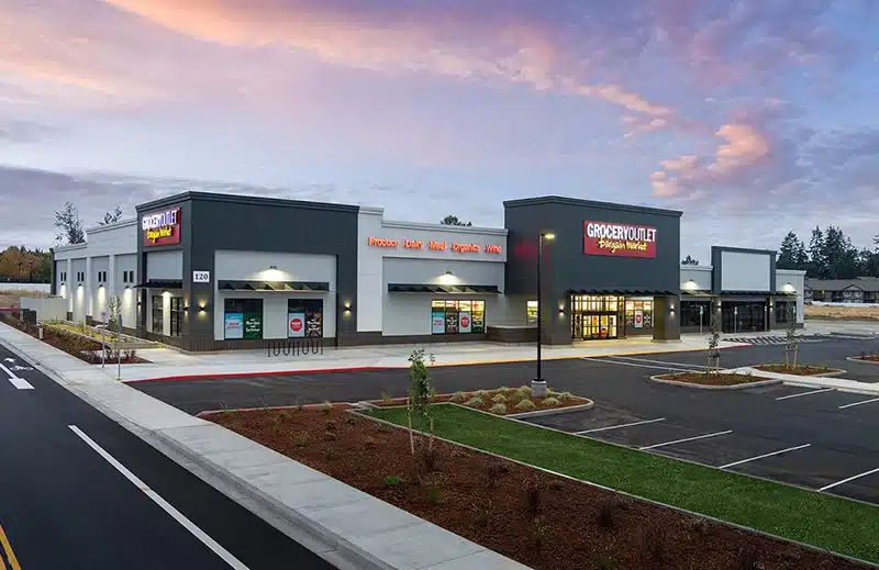 Cascade-Center_Grocery-Outlet_Image1